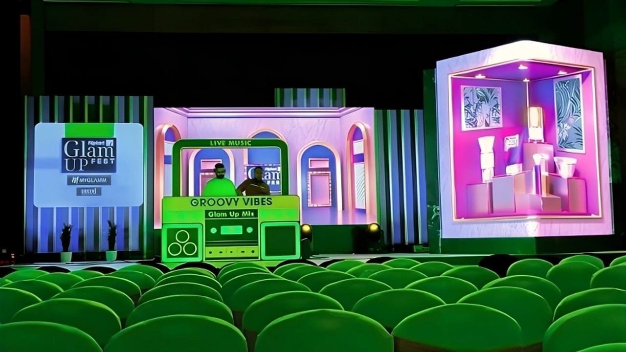 Flipkart Glam Up Fest 2023 influencer event setup with immersive brand activations, stage production, tech engagements, and entertainment by EMRG Solutions.